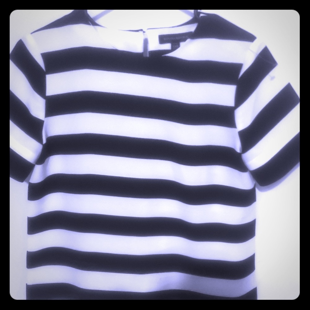 Banana Republic 100% polyester top- XXS petite.